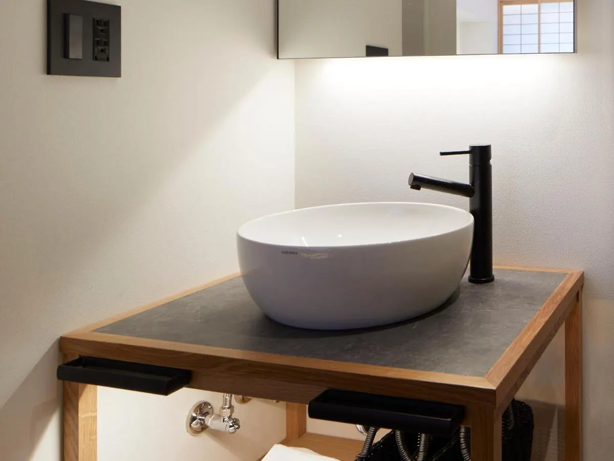 Hotel Androoms Kyoto Shichijo 3*,