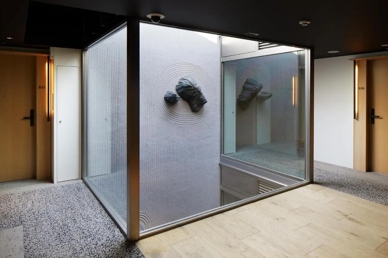 Hotel Androoms Kyoto Shichijo 3*,